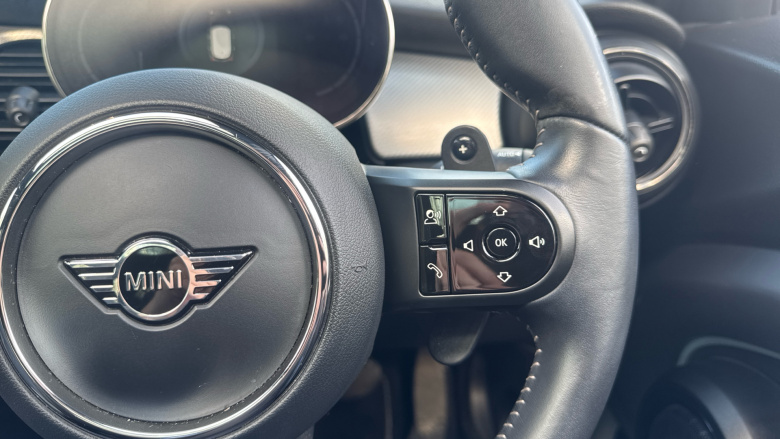 MINI Hatchback 2.0 Cooper S Exclusive 5dr Auto Petrol Hatchback